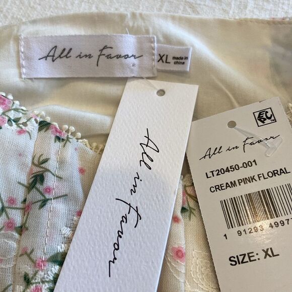 All in Favor NWT Cream Pink Floral Corset  Crop Camisole XL - Picture 8 of 11